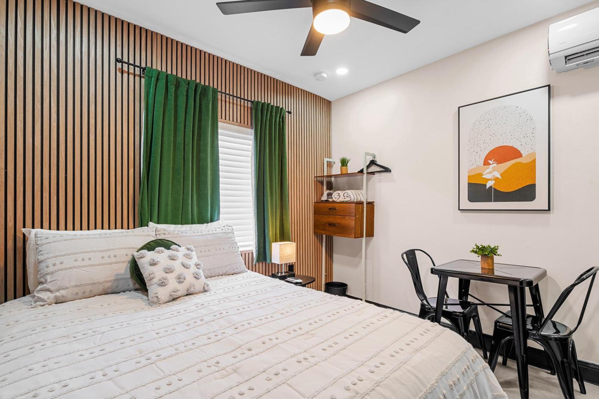 Baybreeze Apartments By Lowkl ไมอามีบีช ภายนอก รูปภาพ