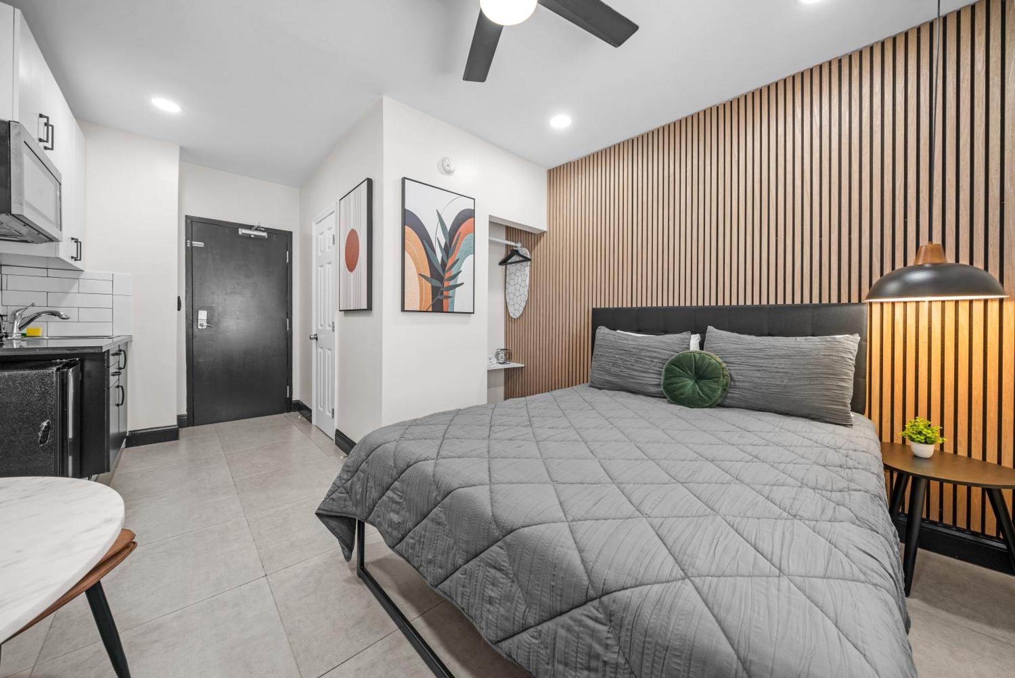 Baybreeze Apartments By Lowkl ไมอามีบีช ภายนอก รูปภาพ
